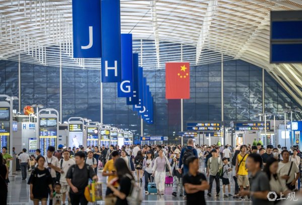 股市行情配资 城事｜上海暑运升温 服务提级